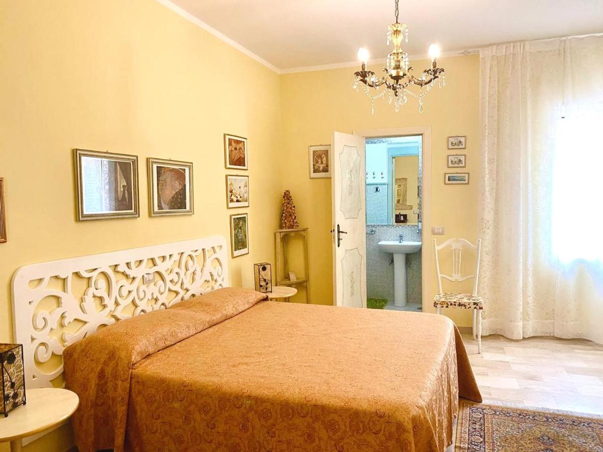 Bed and Breakfast Al Vecchio Pioppo Прая-а-Маре Экстерьер фото