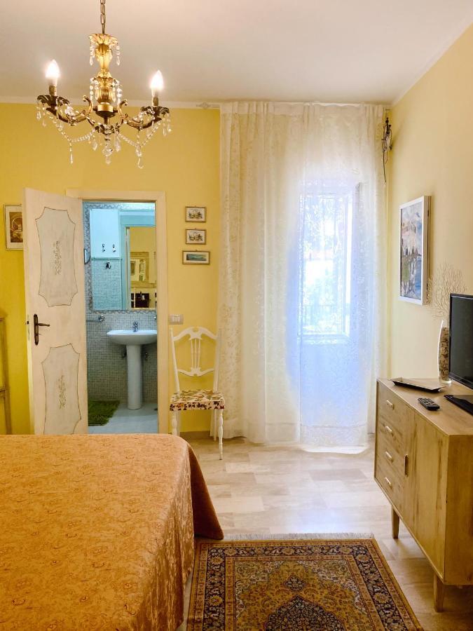 Bed and Breakfast Al Vecchio Pioppo Прая-а-Маре Экстерьер фото
